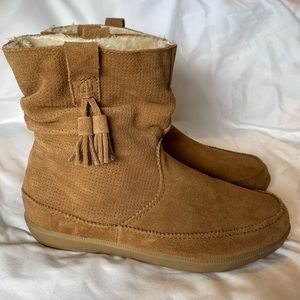 American Eagle Brown Ankle Boots Lightly Fur Lined with Tassels Gently Used